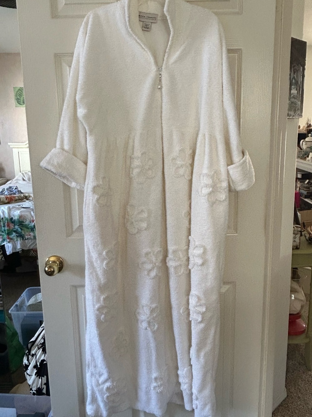 Mark Travers Supertex Australia Chenille White Long Sleeve Robe Sz L EUC